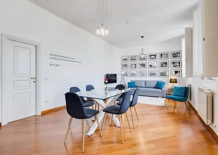 Elegant Flat In Historic Center - 2 Bathrooms רומא