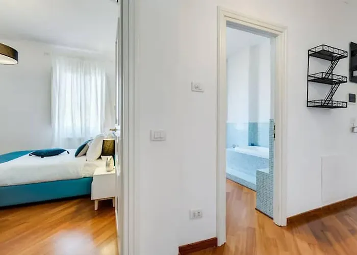 Elegant Flat In Historic Center - 2 Bathrooms רומא