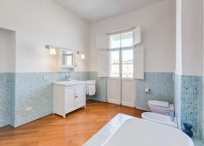 Elegant Flat In Historic Center - 2 Bathrooms רומא