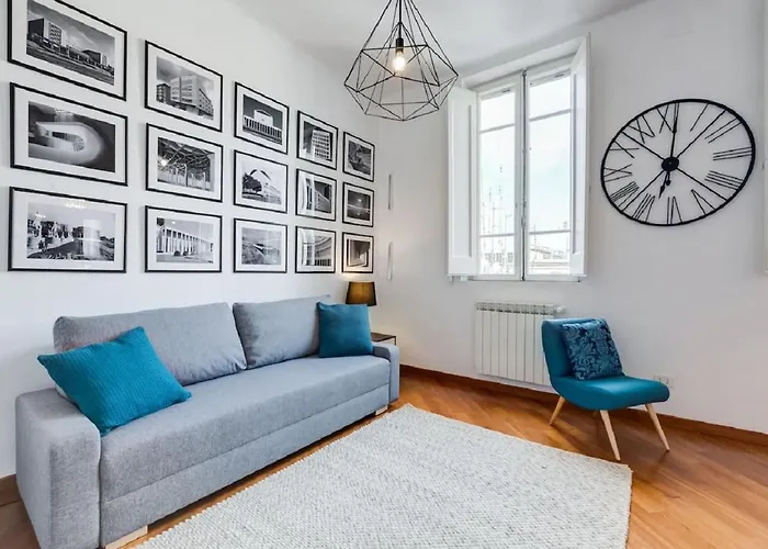 Elegant Flat In Historic Center - 2 Bathrooms בית נופש *