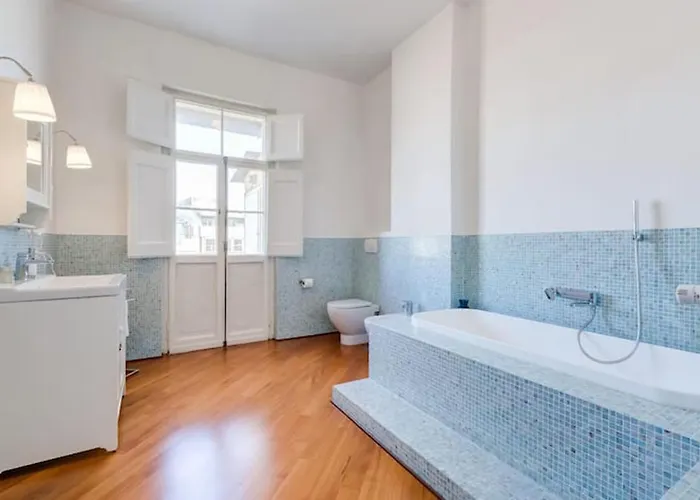 Elegant Flat In Historic Center - 2 Bathrooms בית נופש רומא