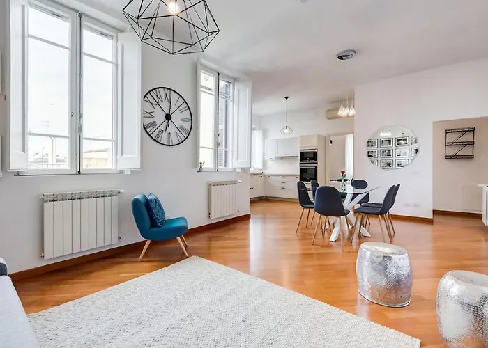 Elegant Flat In Historic Center - 2 Bathrooms
